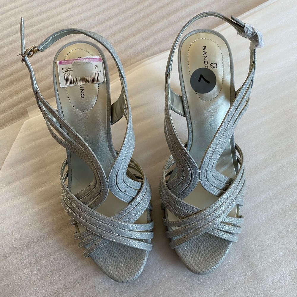 NWT Women’s LIGHT GREY OPEN TOE HIGH HEELD SHOES SIZE 7